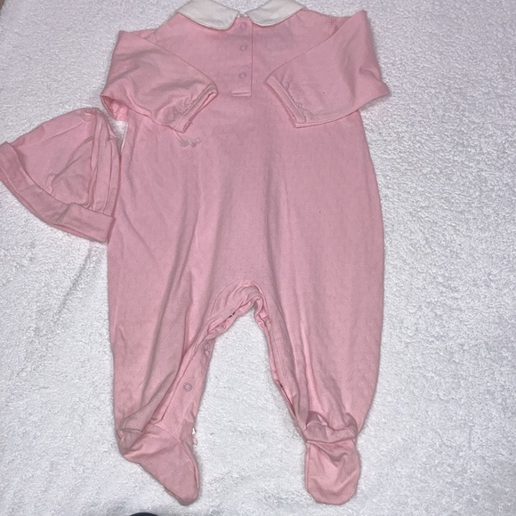 NWT Rumble Tumble 2 pc footed romper and hat girls 6/9m - Picture 5 of 7